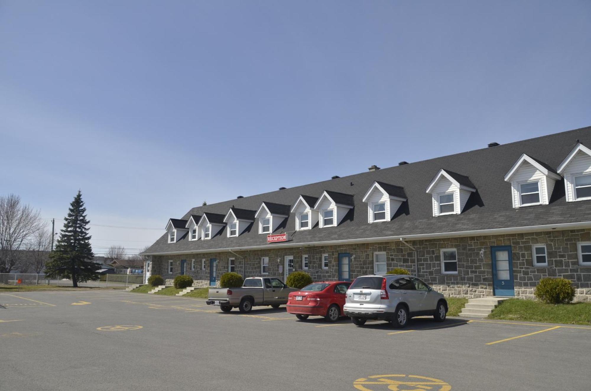 Motel Grande Ile Salaberry-de-Valleyfield Dış mekan fotoğraf