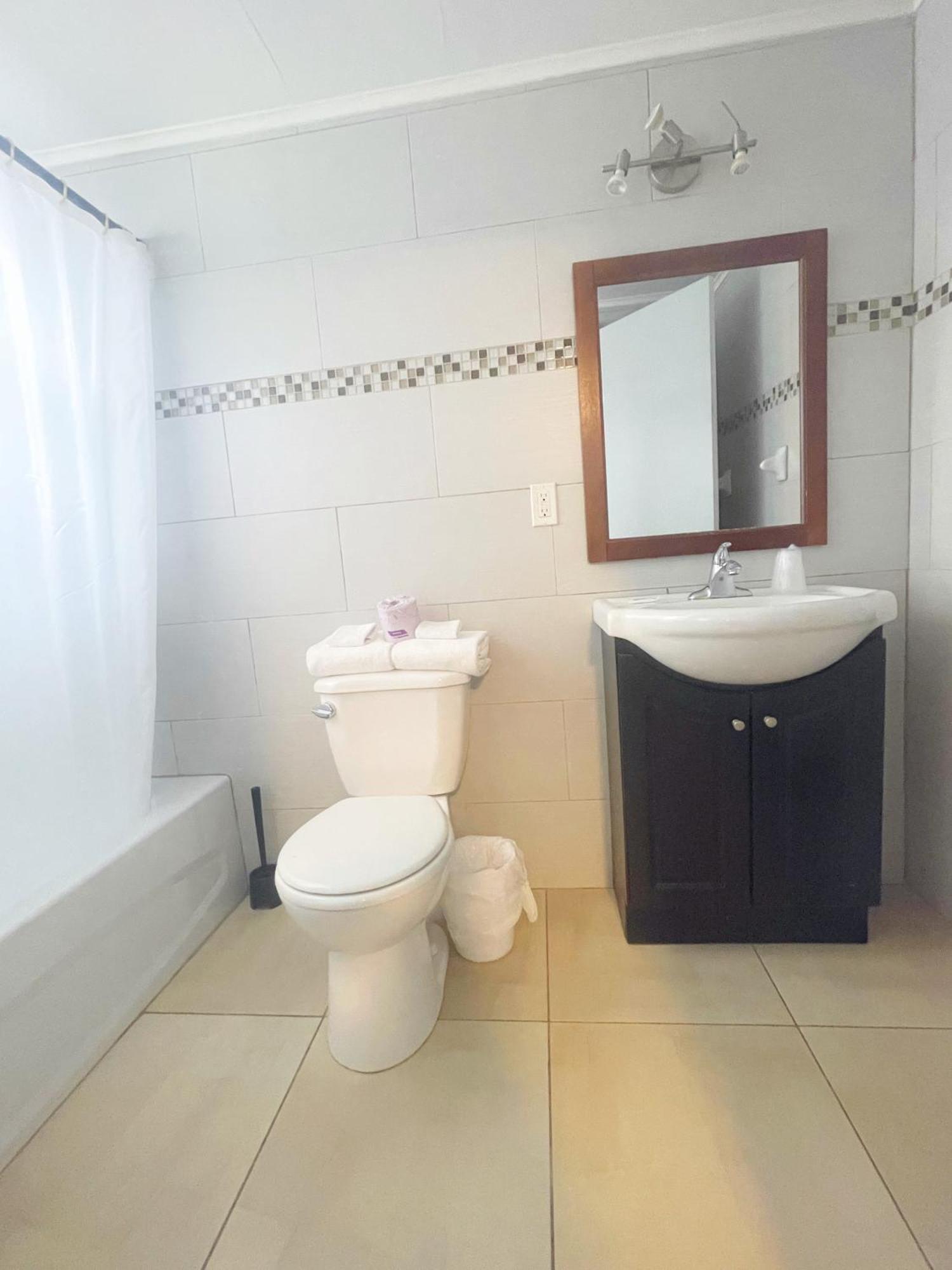 Motel Grande Ile Salaberry-de-Valleyfield Dış mekan fotoğraf