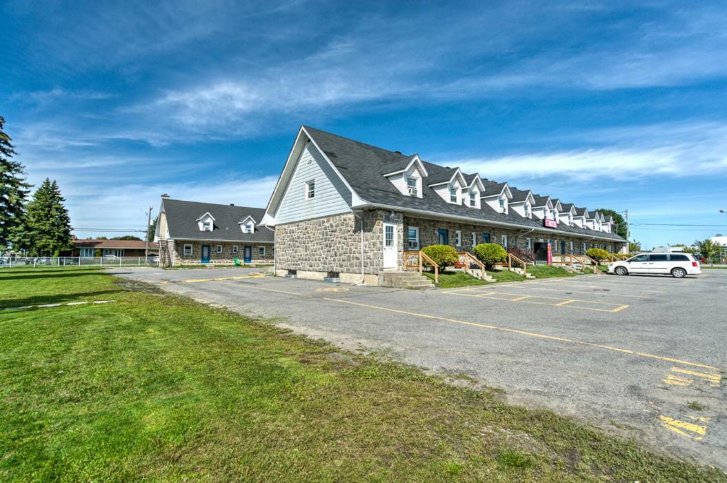 Motel Grande Ile Salaberry-de-Valleyfield Dış mekan fotoğraf